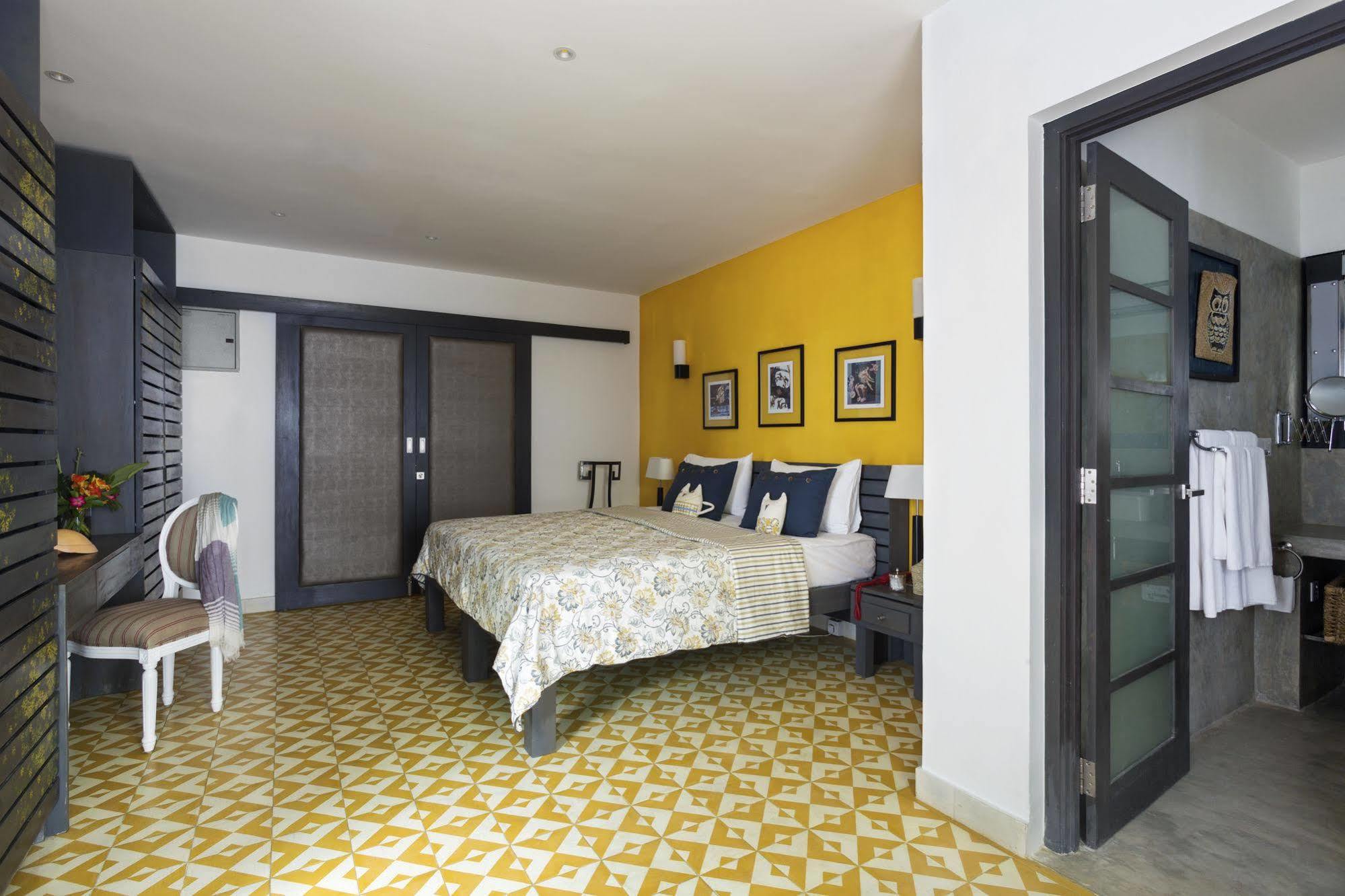 Owl And The Pussycat Hotel & Restaurant อูนาวาตูนา ภายนอก รูปภาพ
