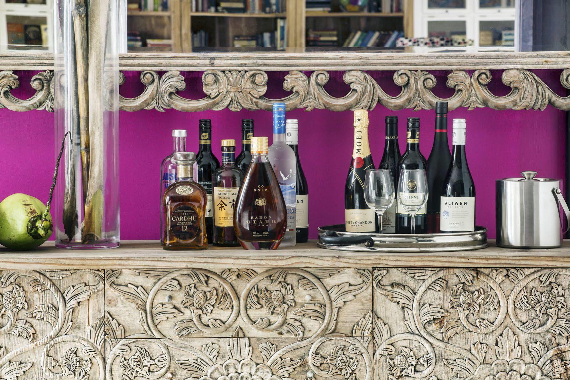 Owl And The Pussycat Hotel & Restaurant อูนาวาตูนา ภายนอก รูปภาพ